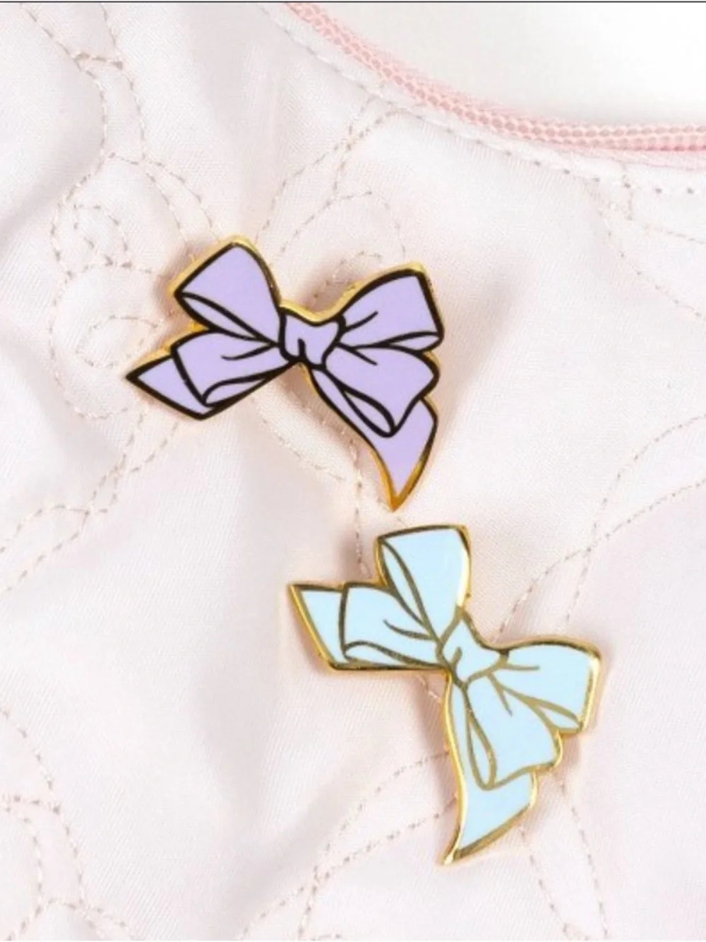 NWT LoveShackFancy x Target - Yoobi 4pk Enamel Pins Bows
